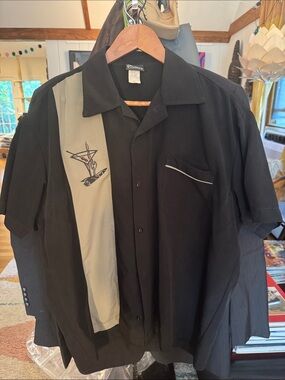 Black & Olive Panel Short-Sleeve Button-Down Camp Shirt